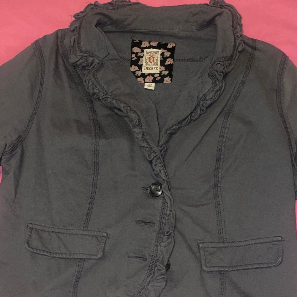 Decree Women's Charcoal Ruffled Blazer Sz M